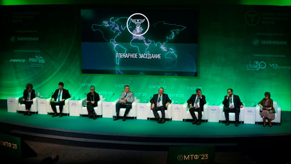 Руководитель Подсекретариата по таможенному администрированию Бразилии Джексон Корбари на пленарной сессии МТФ-2023