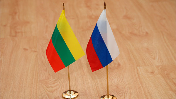 Литва призвала ЕС расширить запрет на транзит через Россию