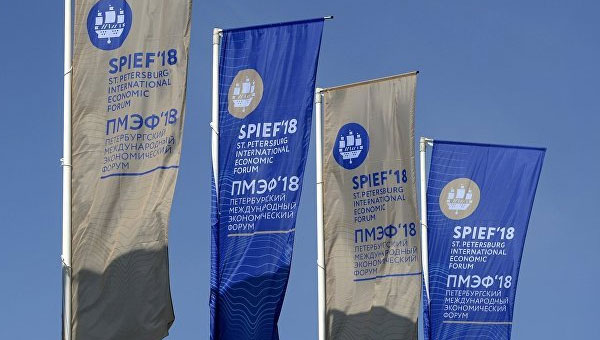ПМЭФ-2018: в 2018 году ФТС России совместно с налоговой службой создаст систему прослеживаемости товаров