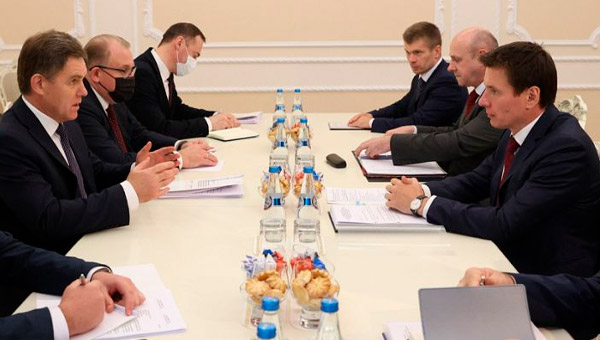 Андрей Слепнев и Игорь Петришенко обсудили актуальные вопросы торговли ЕАЭС