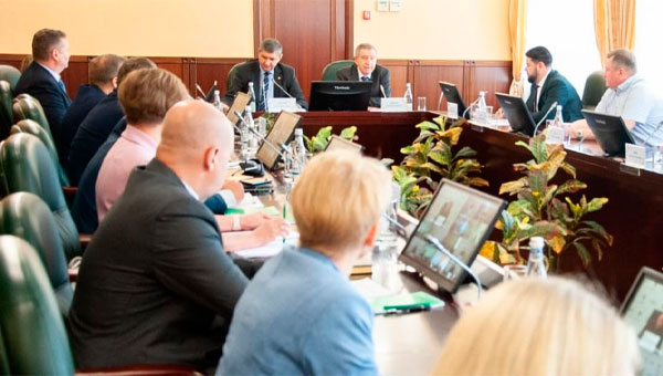 Председатель ОCФТС Леонид Лозбенко принял участие в заседании Консультативного совета при Приволжском таможенном управлении, проходившем 26 июня в Нижнем Новгороде